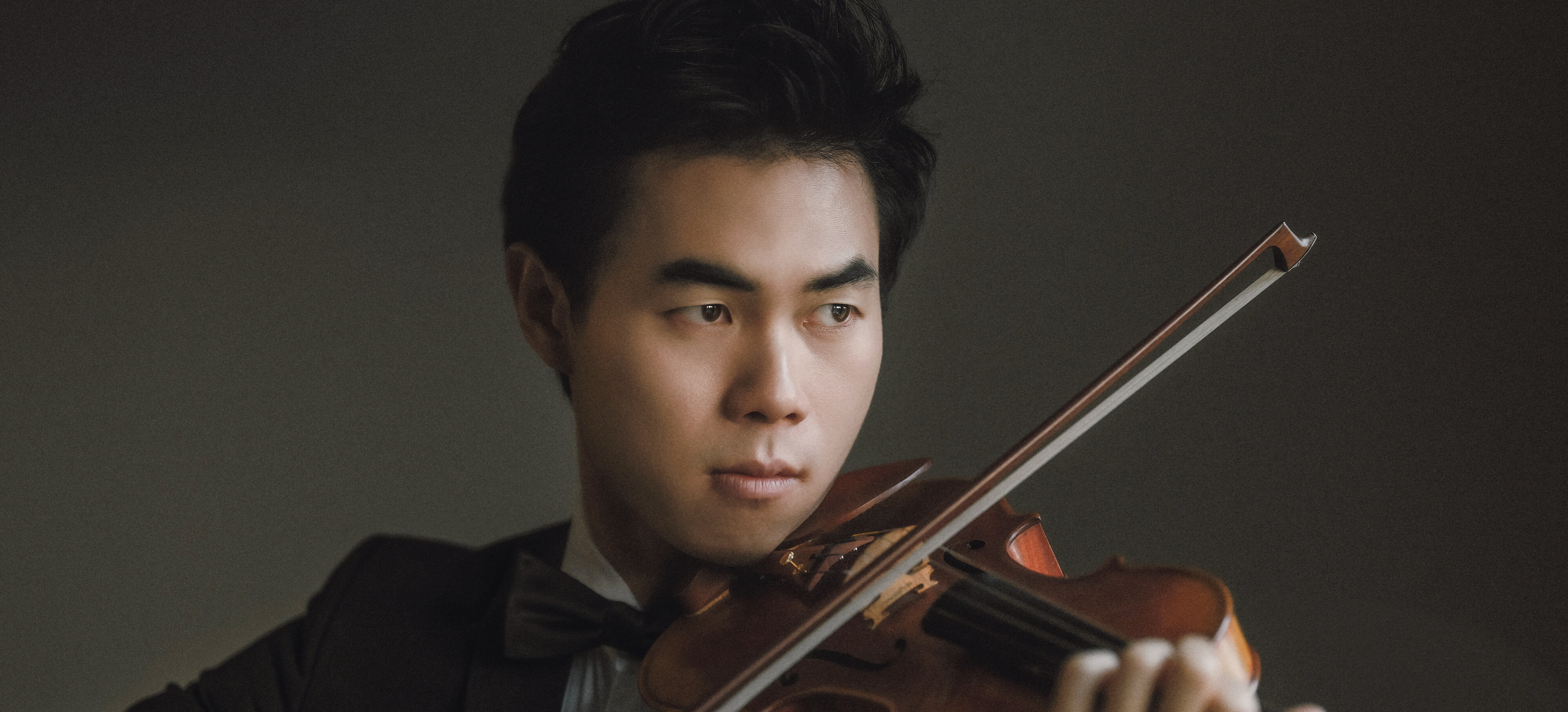Violinist Timothy Chooi